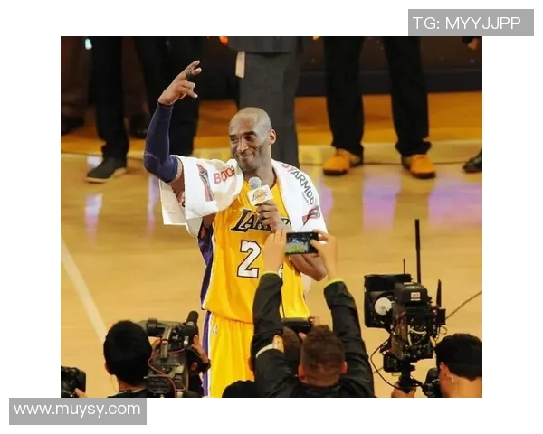 科比与小姐姐的篮球对决谁能赢得最终的荣耀与尊重 科比与小姐姐的篮球对决谁能赢得最终的荣耀与尊重